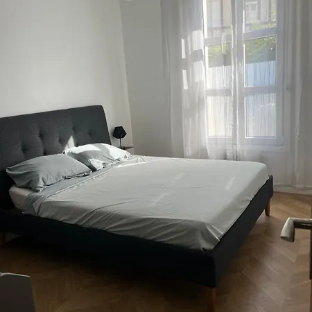 Moderne Et Cosy , 5 Min De La Gare De Rer D , Remise Des Cles En Main Propre Apartment Alfortville