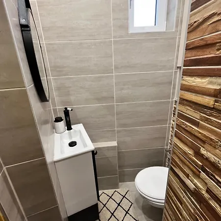 Moderne Et Cosy , 5 Min De La Gare De Rer D , Remise Des Cles En Main Propre